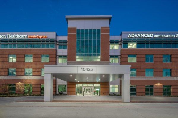 Entrance to the Doctors' Pavilion at HCA North Cypress