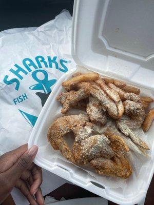 6pcs wings with lemon pepper seasoning and fries