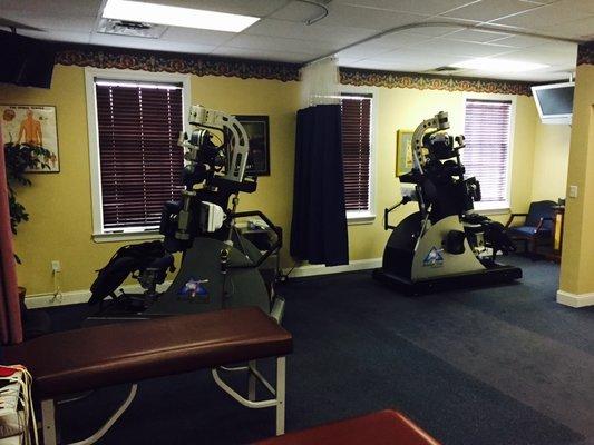 Multiple Spinal Decompression units