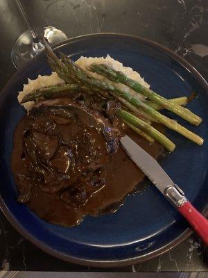 Fillet with mushroom sauce