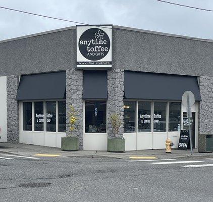 Anytime Toffee, Coffee & Gifts at the corner of Third and Vista in Ferndale, WA