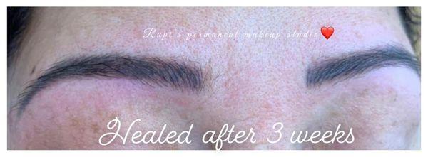 Microblading eyebrows done at Rupi Permanent makeup studio