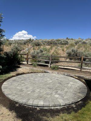 Paver fire pit area