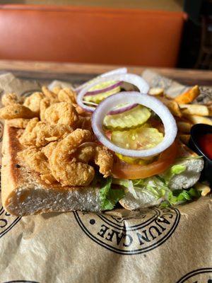 Fried shrimp Po'Boy