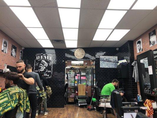 Avenue Barbershop