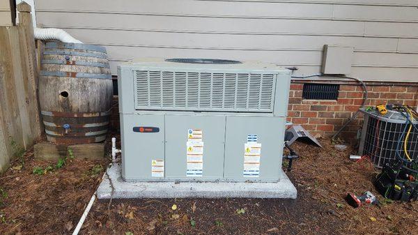 Trane 2 gaspack