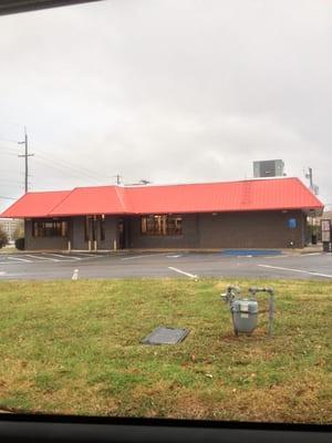 The best fast food burger in north Louisiana! Awesome fried mushrooms too !