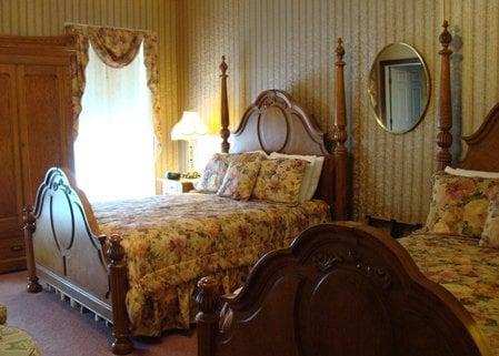 Room #6 - Galena Suite