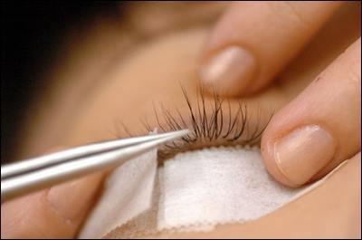 Lash Extension application