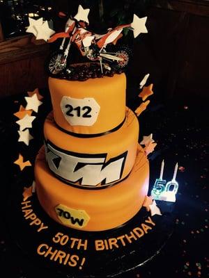 Rachel made the best KTM cake for my husband's 50th Birthday party. She came through with EVERYTHING. RACHEL YOUR THE BEST!