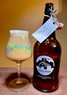 Jiggawatts 3.0 neipa from 32oz growler