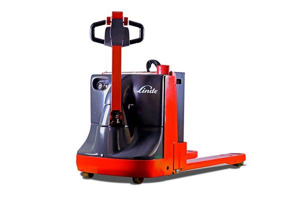 The Linde MT2 is an electrical pallet truck that offers exceptional production at a cost friendly price. Visit totalwarehouse.com today!