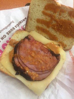 Don't come to this Dunkin Donuts. Here is a picture of what they find to be an acceptable meal. @dunkindonuts