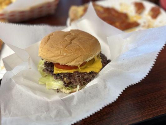 Deluxe cheeseburger smashed patties yummyy delicious!!