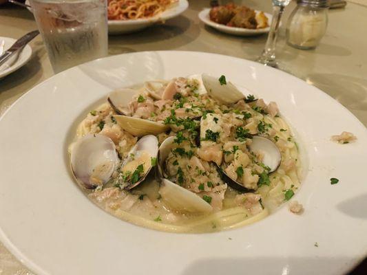 Clam linguine