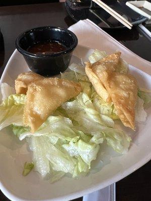 crab rangoons/wontons