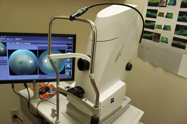 Cirrus Photo for optic nerve and retinal imaging and photos. For glaucoma and retinal disease.