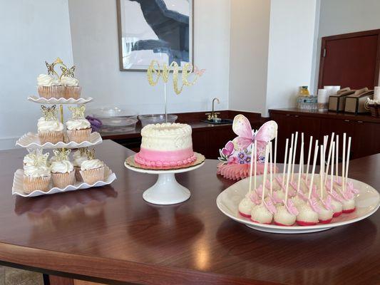 Butterfly Cake Pops