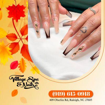 Your Unique Vision, Our Skillful Hands: Watch Your Nail Art Dreams Take Shape Right Before Your Eyes!