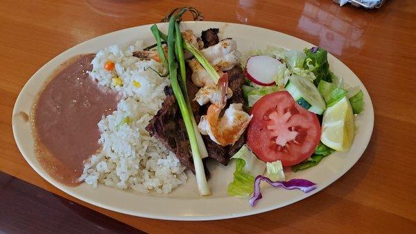 Carne asada y camarones