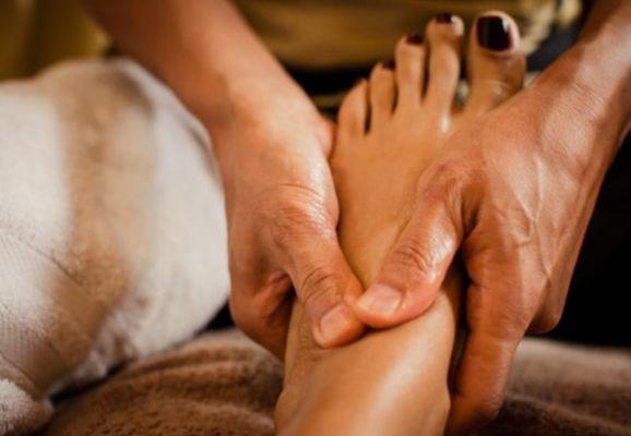 Foot massage and cleaning