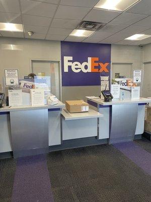 FedEx Ship Center