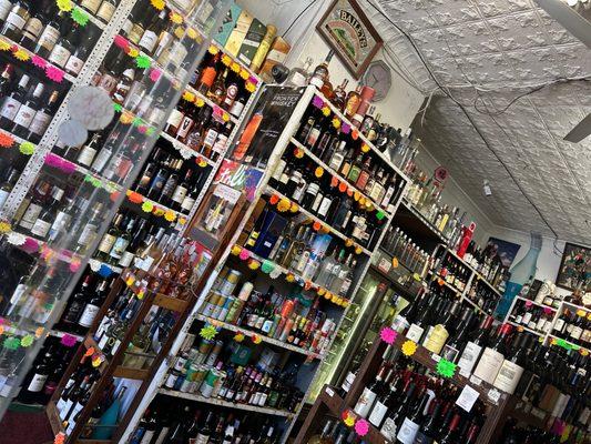 Alingan Wines and Liquors