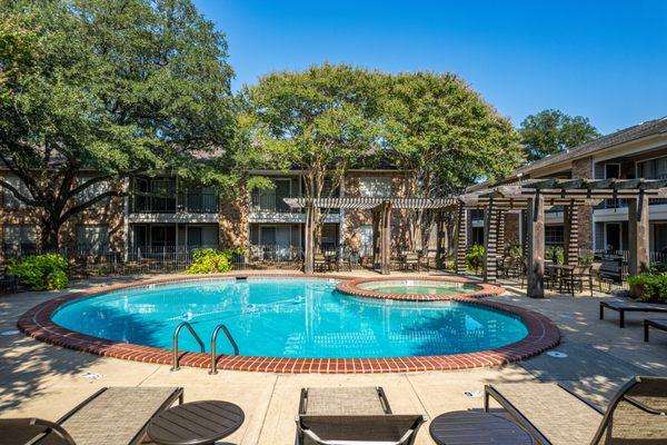 Chaparral Apartments Bossier City, Pool Area