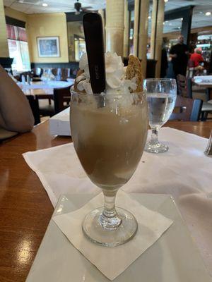 Vanilla gelato with espresso dessert