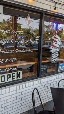 The exterior of this small but delightful Fro-Yo shop. Coffee and sandwiches also.