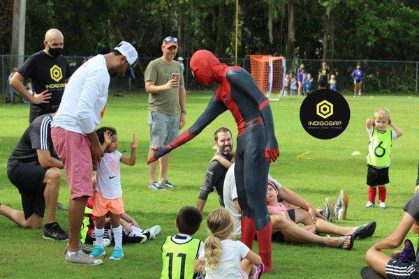 Last session, Spiderman visits kids!!