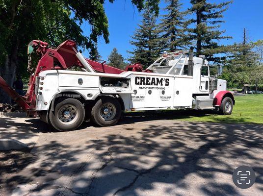 Cream's Towing