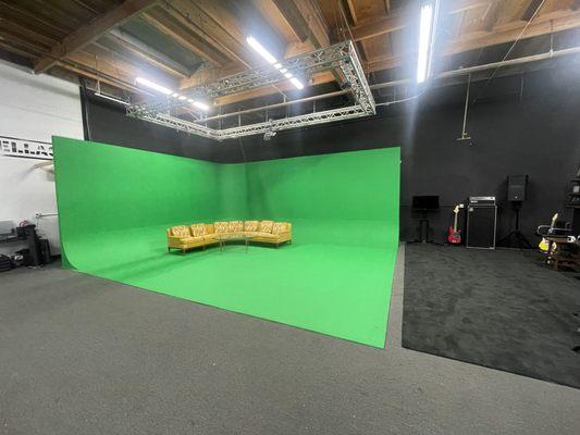 The green screen space is huge!