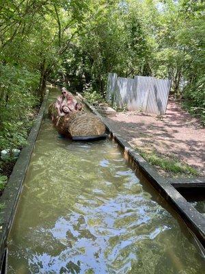 Log ride on Crocodile Creek