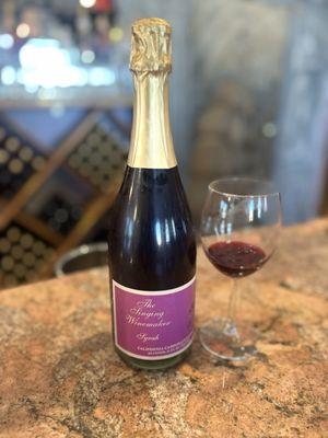 Singing Winemaker has a new varietal a California  carbonated bubbly Syrah