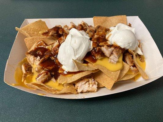 Loaded Nachos with Chicken