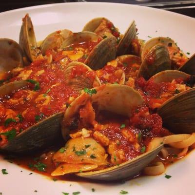 Linguini with Red Clam Sauce