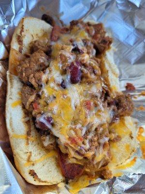 Chili cheese dog