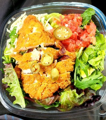 New jalapeno popper salad with spicy chicken. Comes with jalapeno ranch dressing. Really good.