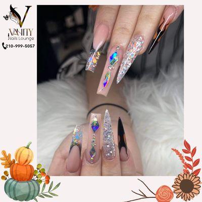 Make your nails beautiful effortlessly! Nail designs at Vanity Nail Lounge!