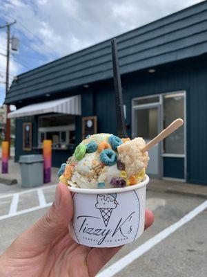 Fruit Loops ice cream with Lemon Oreo chunks