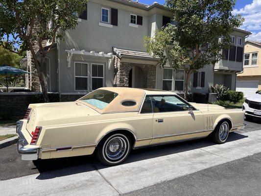 77 Lincoln Continental