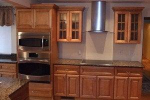 Glazed Maple Kitchen Cabinets