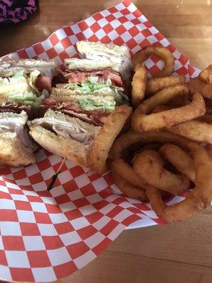 Club sandwich and onion rings. Both very good.