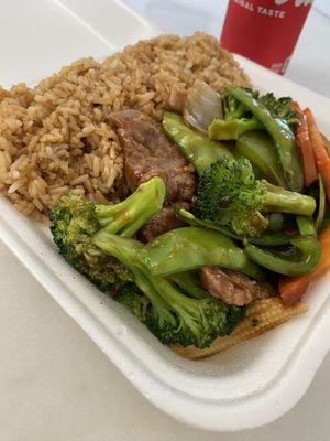 Lunch Beef with Mixed Vegetable