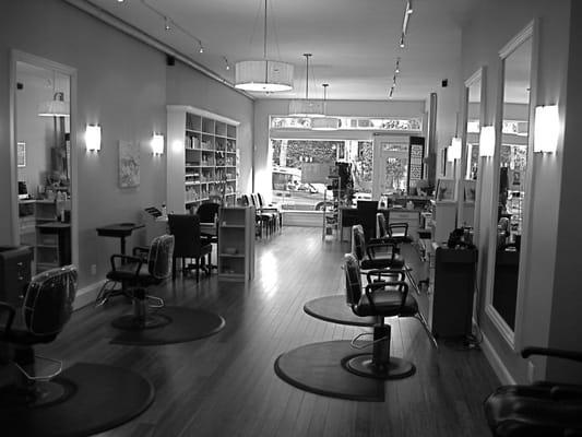 elizabeth H in Rockridge salon for hair, nails and skin, Oakland, CA