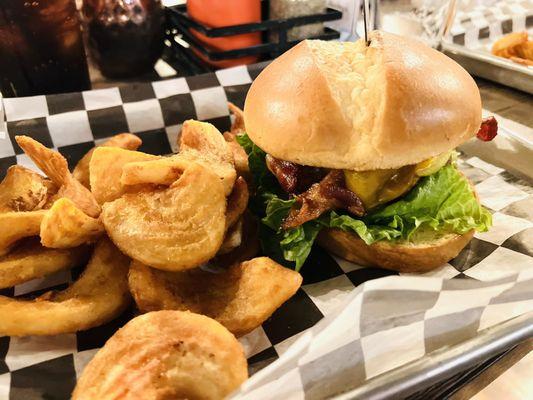 Apple burger at The Gettysburger Company in Gettysburg, PA