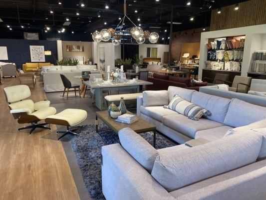 WhatARoom Furniture showroom - San Jose. Wide variety of furniture for your living room, dining room, bedroom, and more.