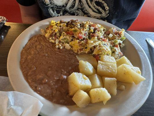 Machacado con Huevo