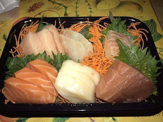 Sashimi dinner to-go